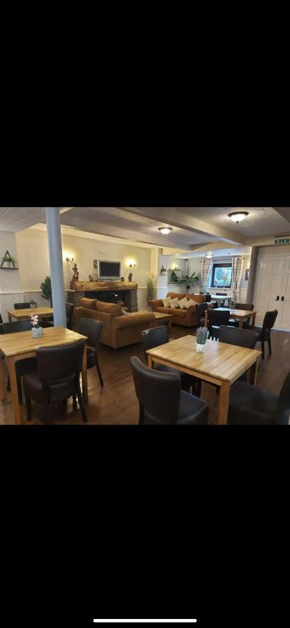 The Countryman Inn Llantrisant  Exterior foto